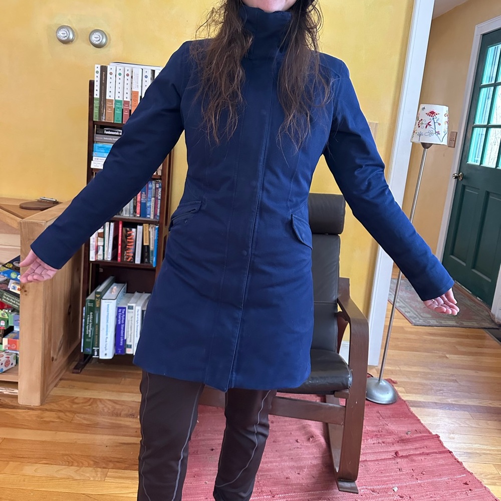 Patagonia Women's Deep Blue Down Jacket